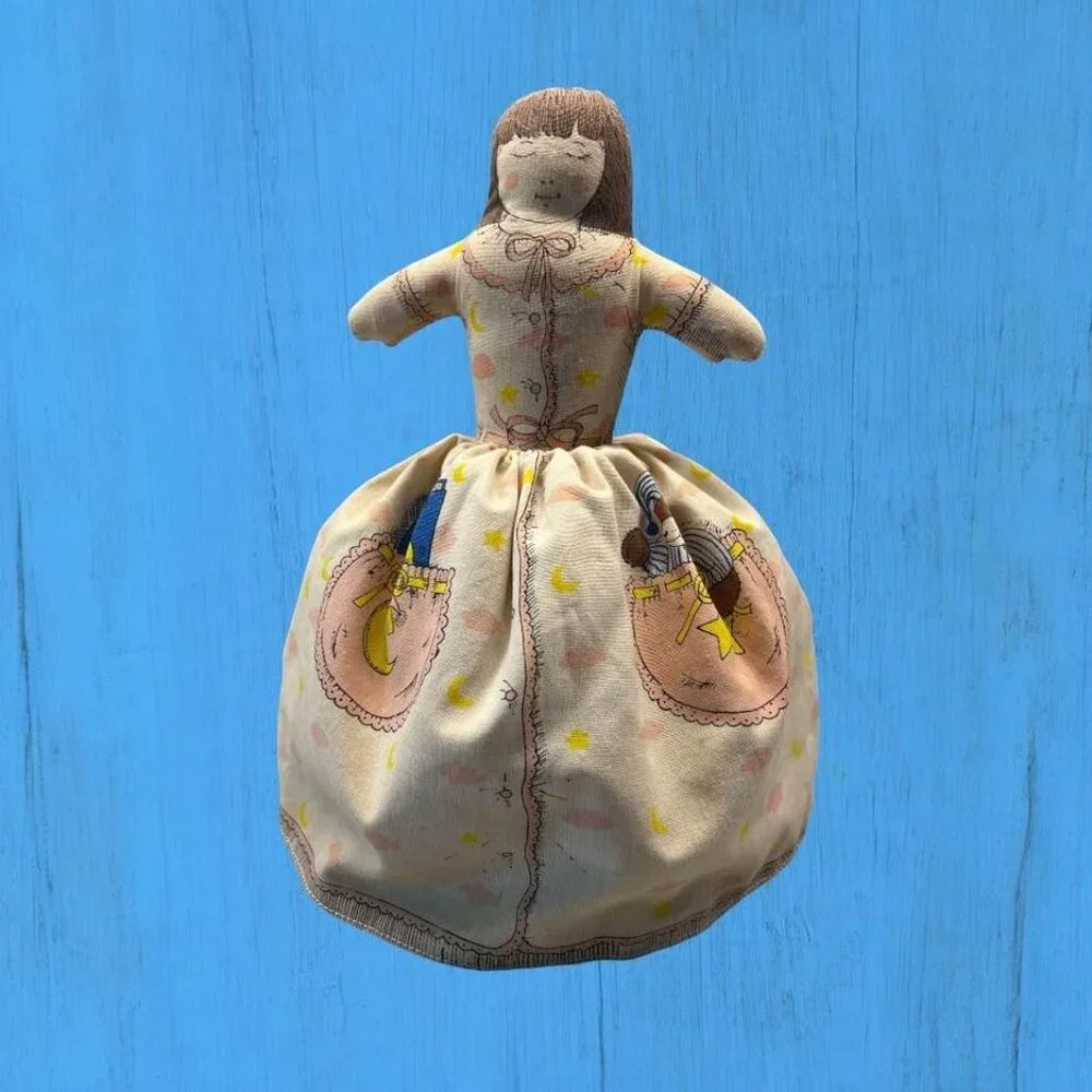 Sweet Vintage 1985‎ Avon Topsy Turvy Daytime/Nighttime Doll Collectible 80's